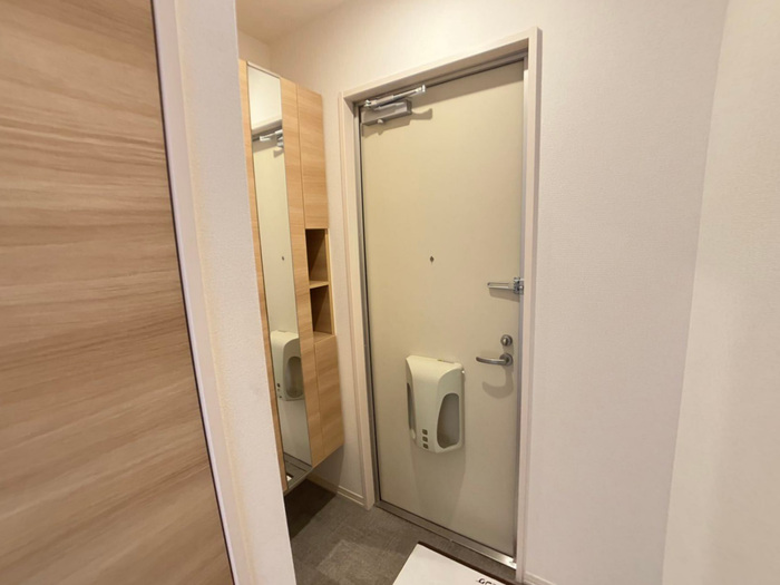 玄関　落ち着いた玄関です