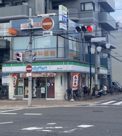 コンビニ　ファミリーマート 都島北通店（コンビニ）まで104m
