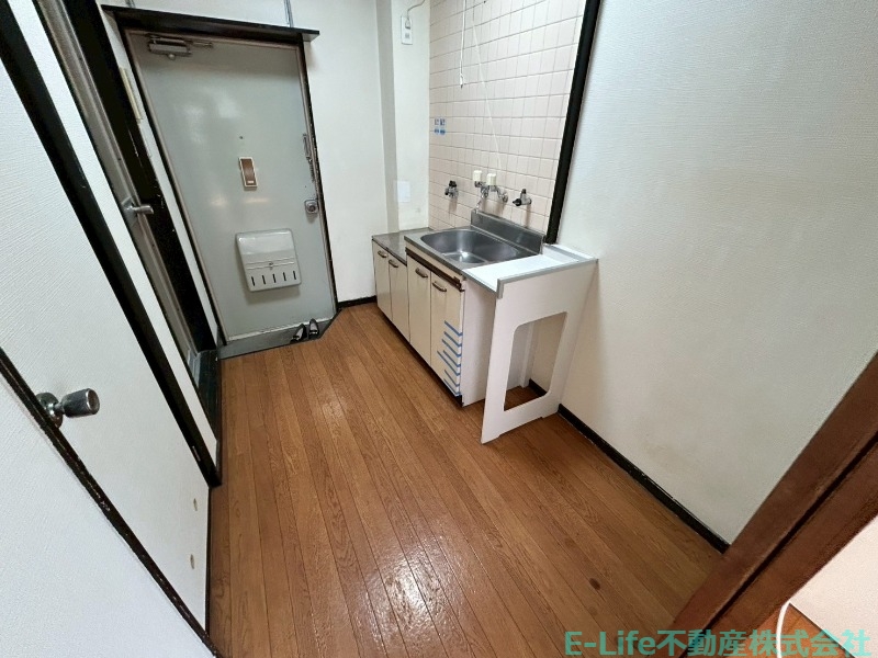 玄関　同型別部屋写真