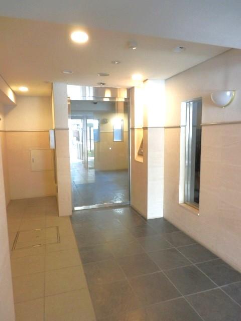 エントランス　エントランス