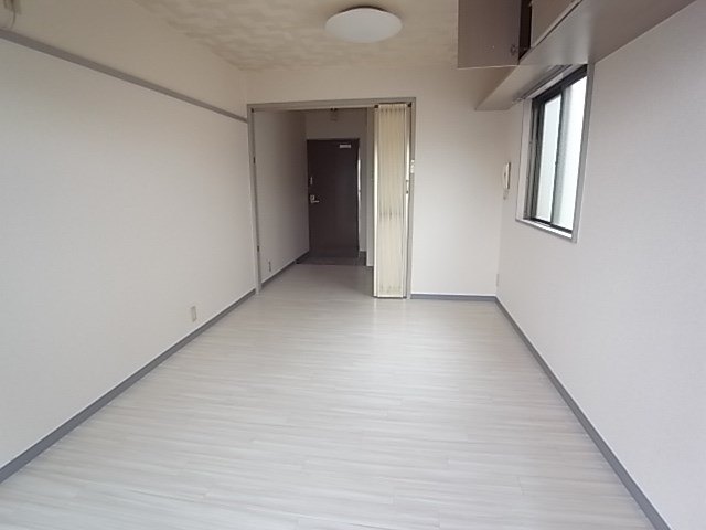 その他部屋・スペース　落ち着いて過ごせるお部屋なので、寝室にいかがでしょうか
