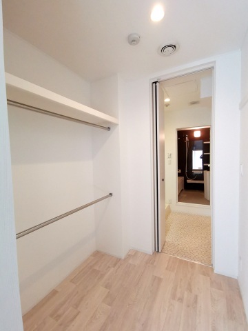 収納　ウォークインクローゼット