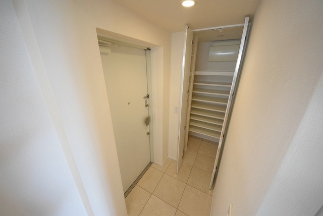 玄関　落ち着いた玄関です