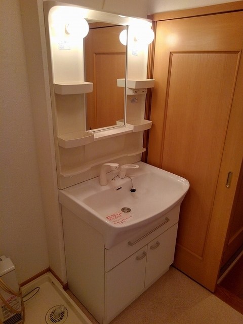 洗面設備　参考写真