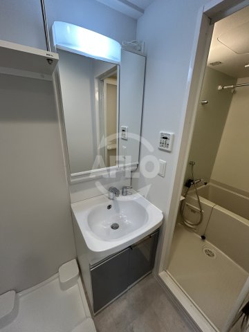 洗面設備　レジュールアッシュ塚本レジデンス　洗面化粧台