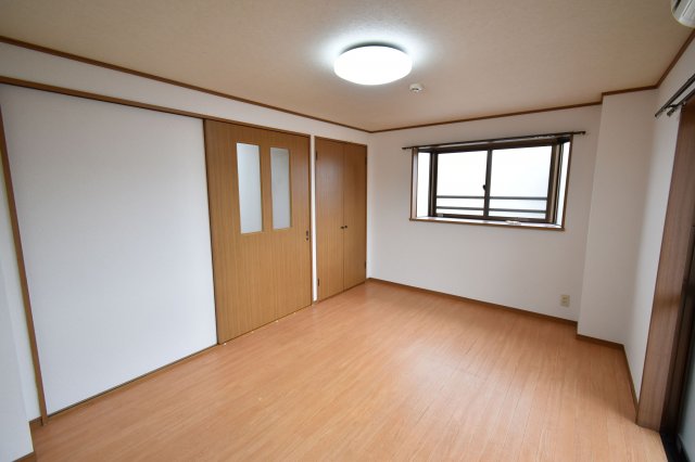 居室・リビング　ゆったりとした居間です