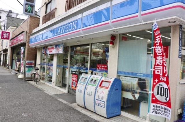 コンビニ　ローソン田端新町2丁目店（コンビニ）まで654m