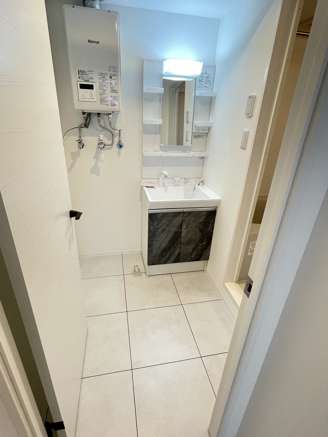 洗面設備　※他号室のお写真です