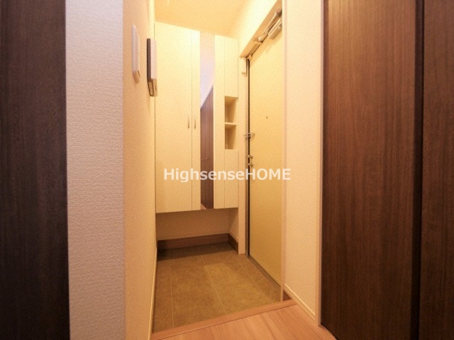 玄関　明るい玄関です