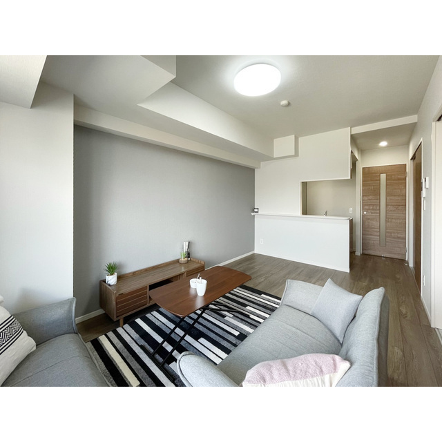 居室・リビング　家具・家電の備え付けはありません