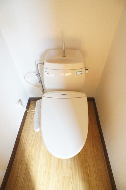 トイレ　バストイレ別なので、毎日快適です☆