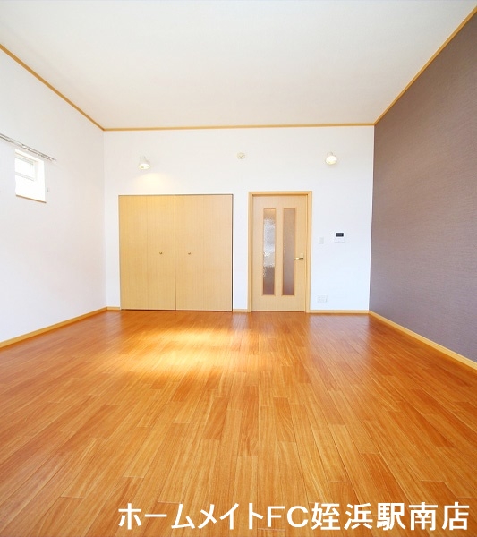 居室・リビング　★広々9.2帖でゆったり★参考写真