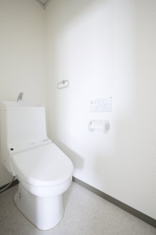 トイレ　シンプルで使いやすいトイレです