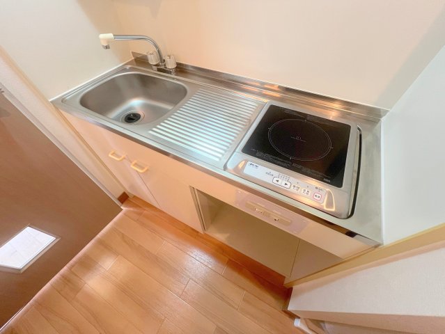 キッチン　ＩＨコンロなのでお掃除らくらく