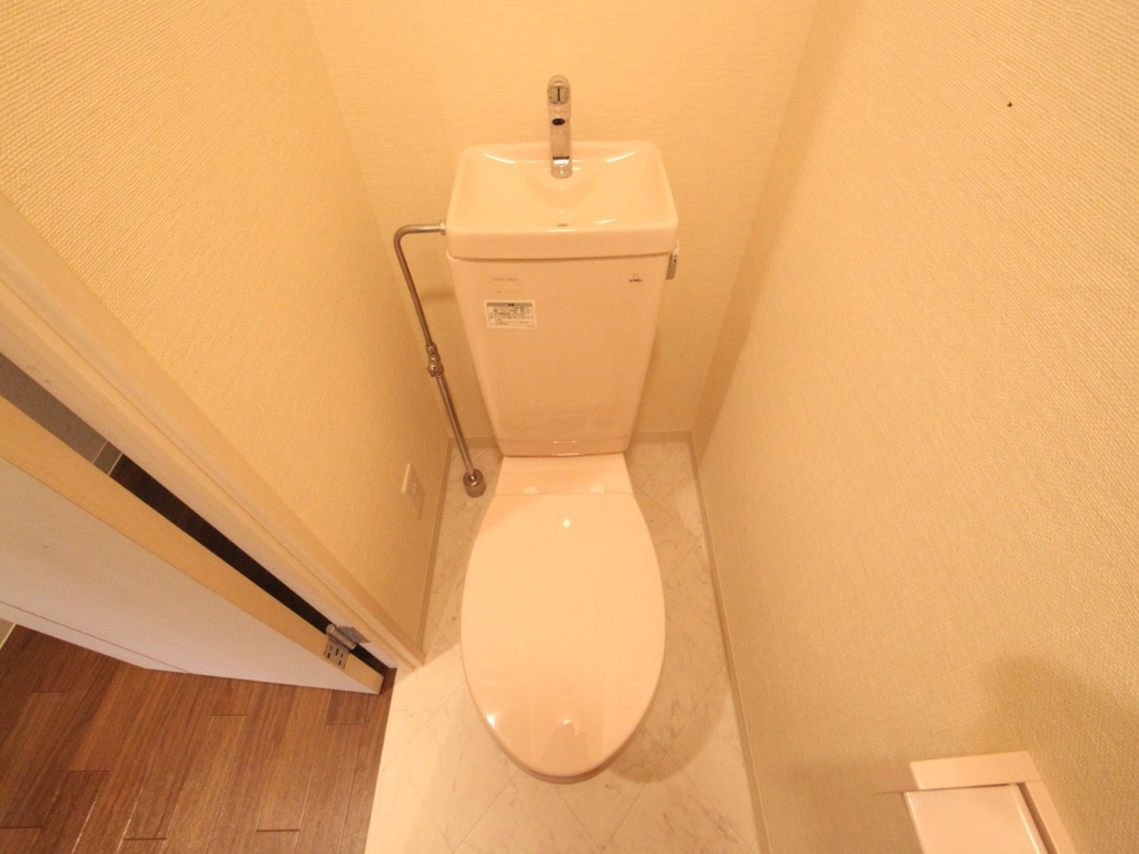 トイレ　洋式トイレ（温水洗浄便座設置可）