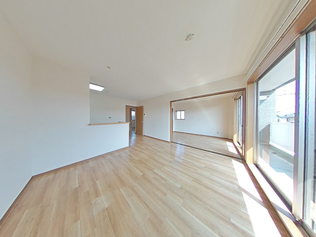 居室・リビング　別部屋参考写真です