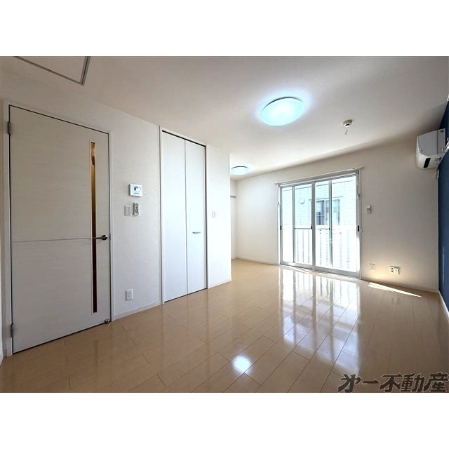 建物外観　洋室