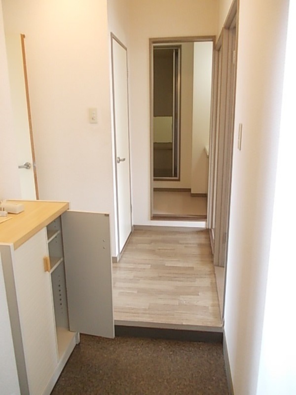 玄関　図面と現状に相違がある場合には現状を優先