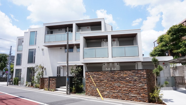 建物外観　人気の鉄骨造マンションタイプのご紹介です♪