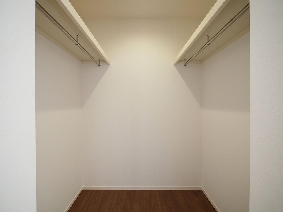 収納　ウォークインクローゼット