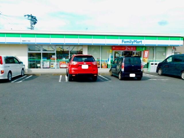 コンビニ　ファミリーマート鹿屋寿三丁目店（コンビニ）まで596m