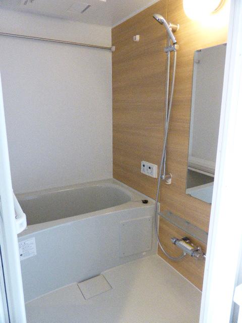 バス・シャワールーム　日々の疲れを癒すお風呂です♪