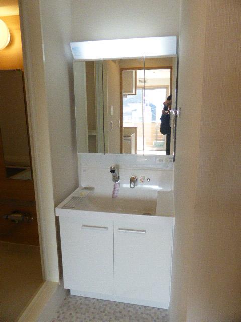 洗面設備　忙しい朝には欠かせない洗面所です♪