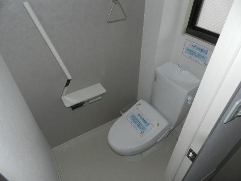 トイレ　シャワー付トイレ