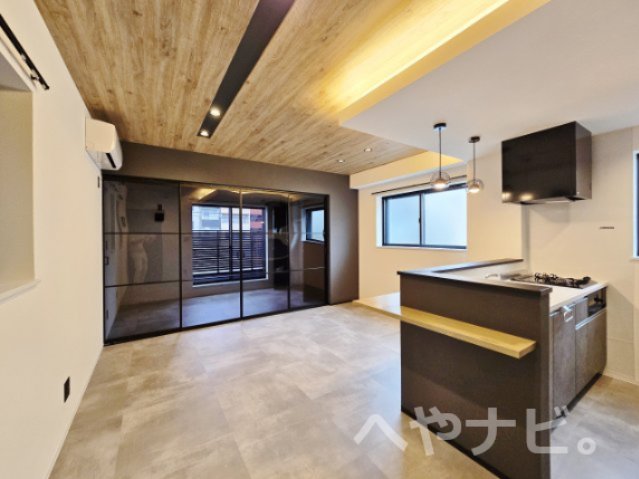 居室・リビング　★リビング ※1号室反転イメージ