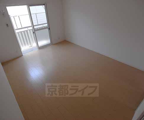 居室・リビング　広々洋室。ゆったり生活をお求めの方に・・・