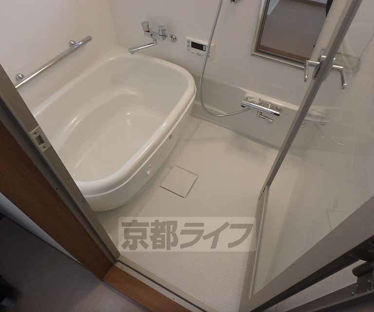 バス・シャワールーム　オシャレな浴室です。