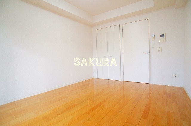 セキュリティ　女性の方でも安心のモニター付きインターフォン♪