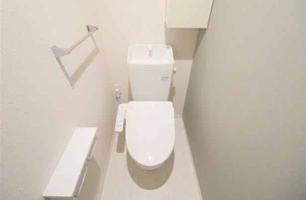 トイレ　同仕様、参考写真（実際のデザインとは異なる場合がございます）