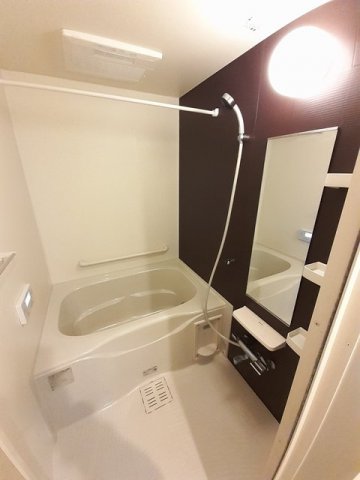 バス・シャワールーム　お風呂です