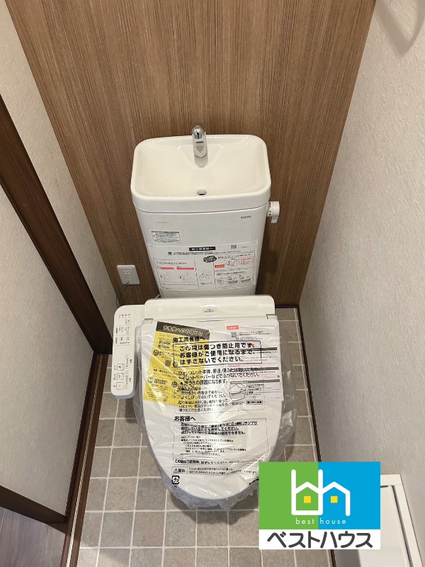 玄関　模様の変更がある場合があります。