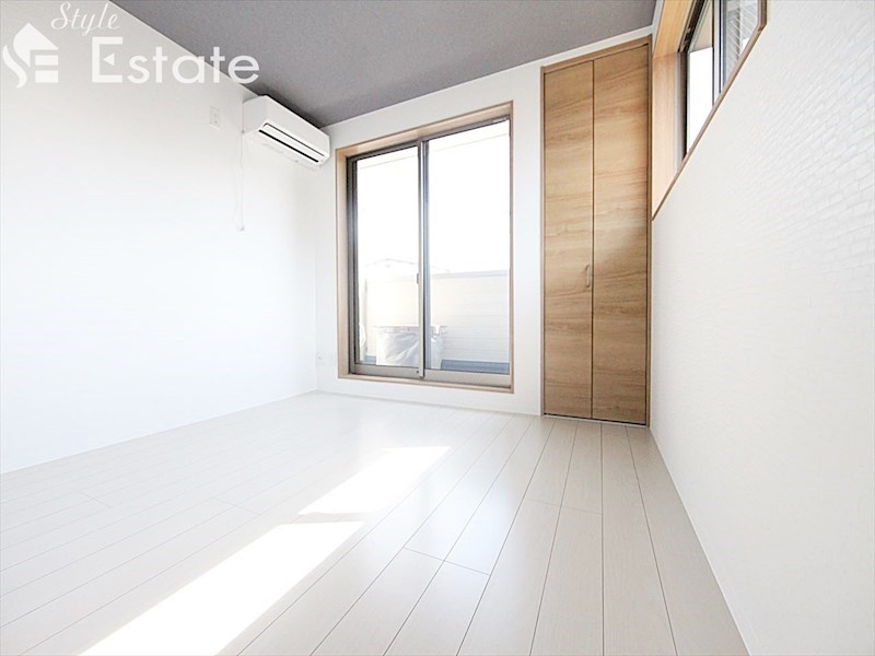 居室・リビング　内装