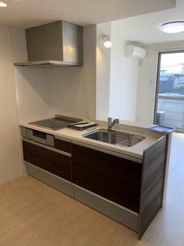 キッチン　2022年3月撮影※現況を優先します