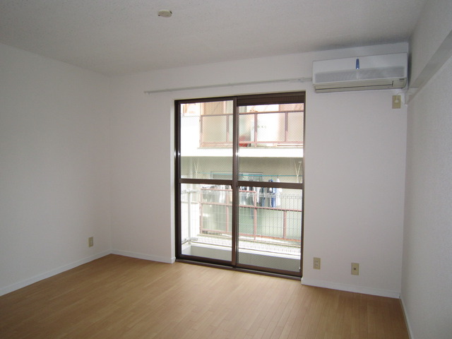 居室・リビング　室内参考写真