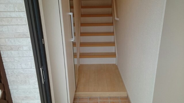 玄関　落ち着いた玄関です