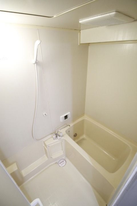 バス・シャワールーム　※他部屋写真使用