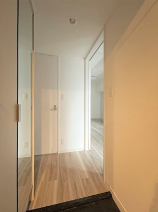 玄関　★見学予約受付中★