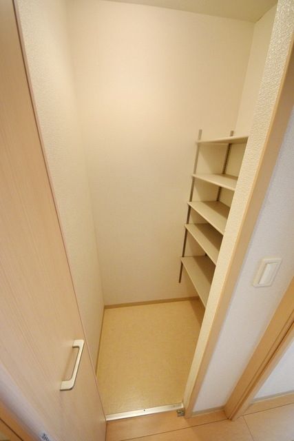 その他設備　★玄関収納がございます★