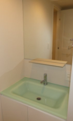 洗面設備　同仕様・参考写真です。