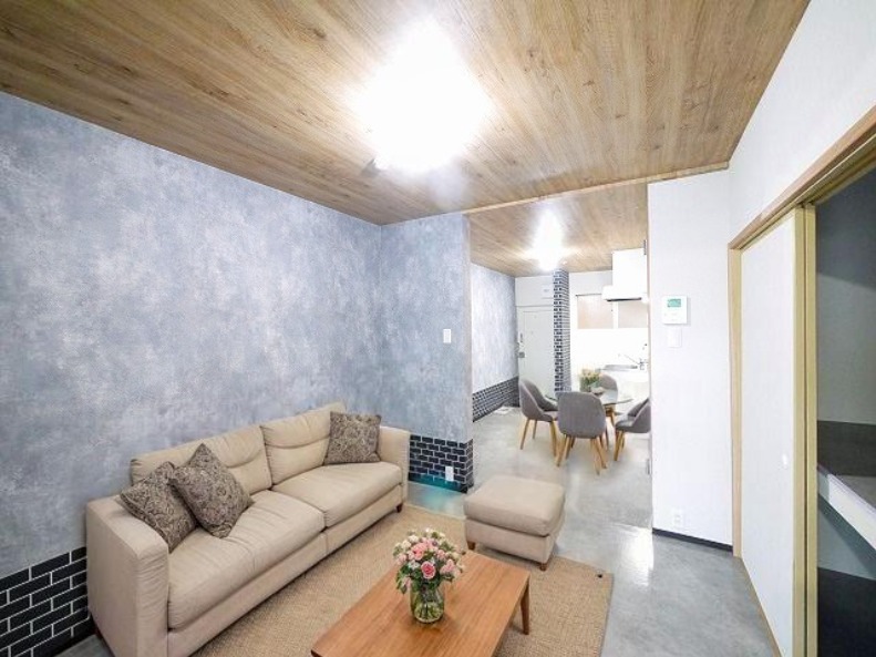 居室・リビング　CGで家具等を配置したもので家具等は含まれません