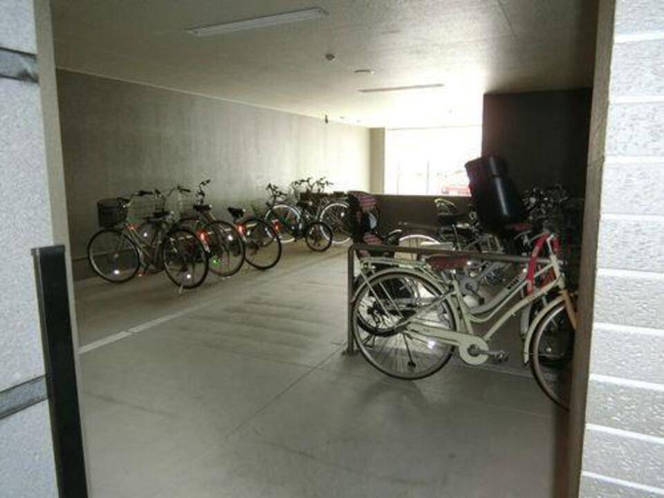 駐車場　駐輪場