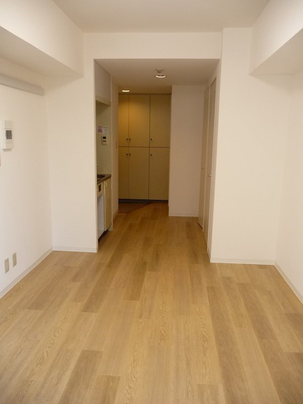 居室・リビング　室内