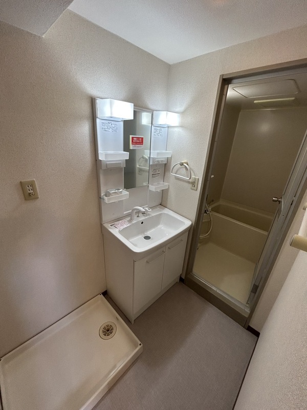 洗面設備　身支度に欠かせない独立洗面台♪