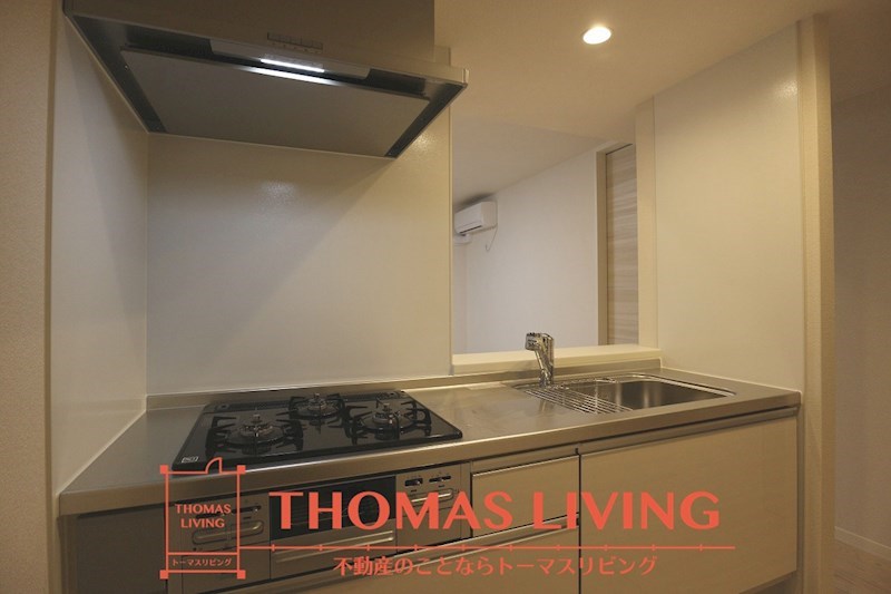 キッチン　実際の写真を準備中の為、同じ建物の別室写真です。参考下さい。