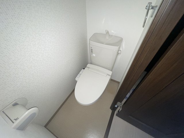 トイレ　清潔感のあるトイレです