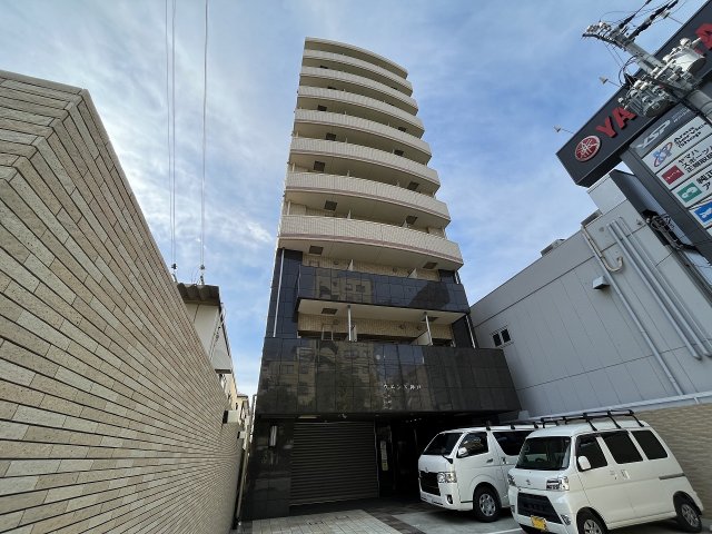 建物外観　落ち着いた雰囲気の外観です